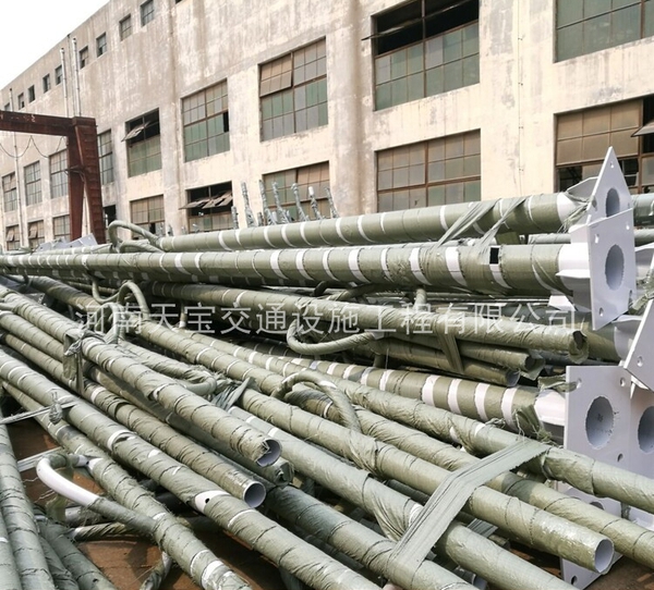 信號燈桿生產廠家|監控標桿廠家|八棱桿加工廠家